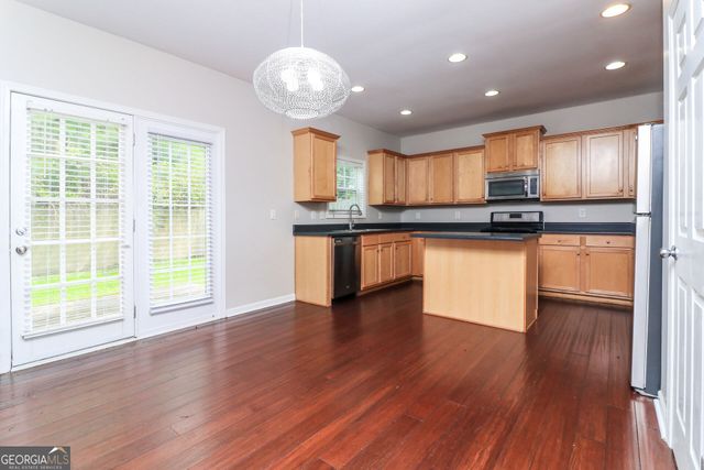 911 Queensbrooke Way, Mableton, GA 30126