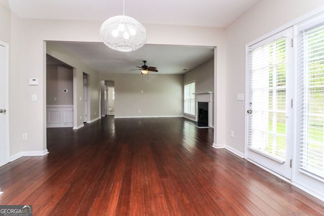911 Queensbrooke Way, Mableton, GA 30126