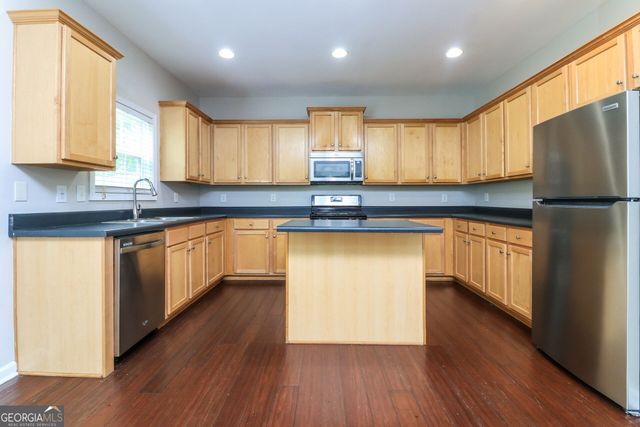 911 Queensbrooke Way, Mableton, GA 30126