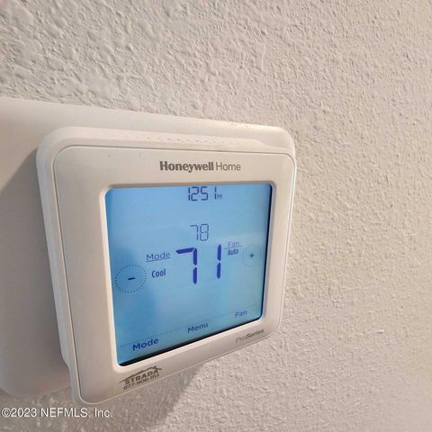 8409 ZENITH Circle, Jacksonville, FL 32256