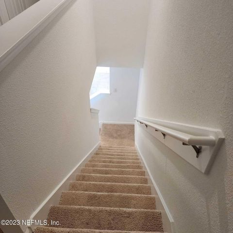 8409 ZENITH Circle, Jacksonville, FL 32256