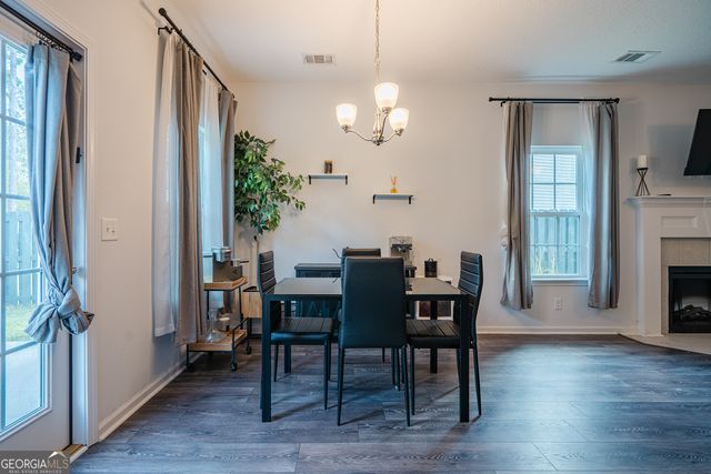 426 Brightleaf Circle, Hinesville, GA 31313