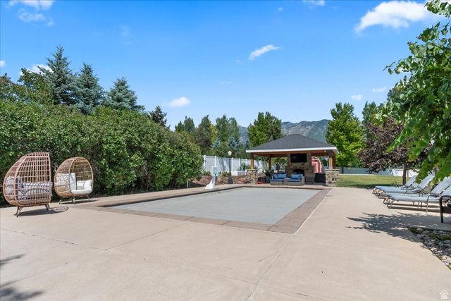 190 N PFEIFFERHORN DR, Alpine, UT 84004