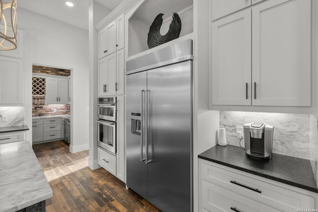 65 SABINAS RIDGE RD, Boerne, TX 78006