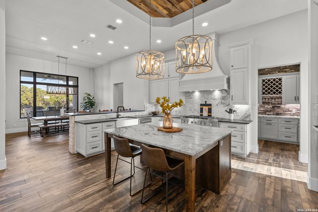 65 SABINAS RIDGE RD, Boerne, TX 78006