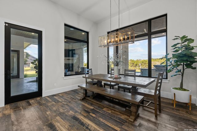 65 SABINAS RIDGE RD, Boerne, TX 78006