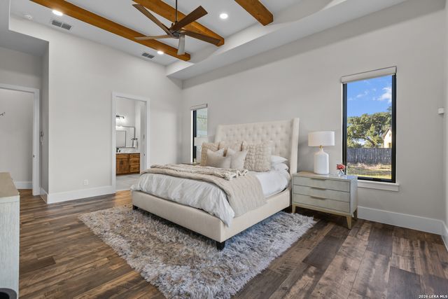 65 SABINAS RIDGE RD, Boerne, TX 78006
