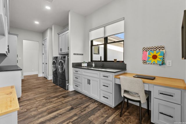 65 SABINAS RIDGE RD, Boerne, TX 78006
