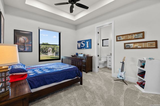 65 SABINAS RIDGE RD, Boerne, TX 78006