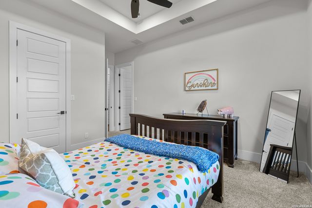 65 SABINAS RIDGE RD, Boerne, TX 78006