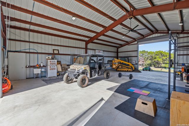 65 SABINAS RIDGE RD, Boerne, TX 78006