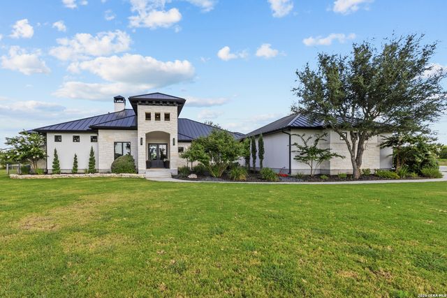 65 SABINAS RIDGE RD, Boerne, TX 78006
