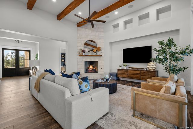 65 SABINAS RIDGE RD, Boerne, TX 78006