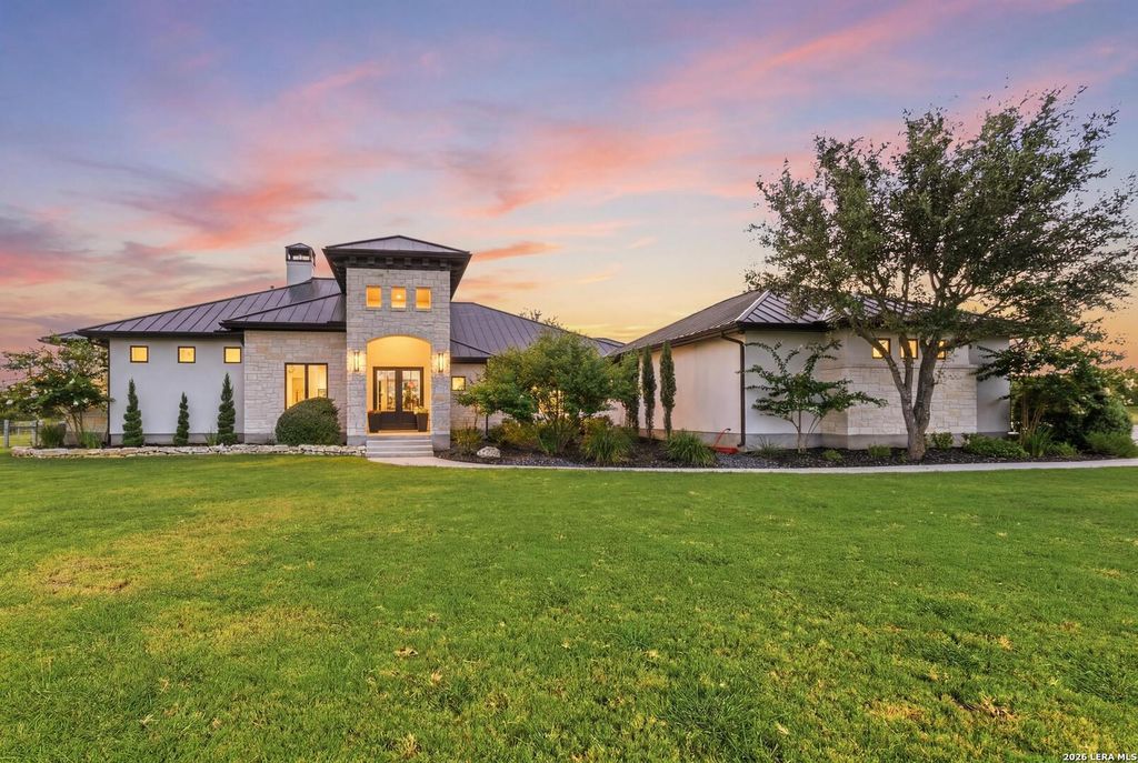 65 SABINAS RIDGE RD, Boerne, TX 78006