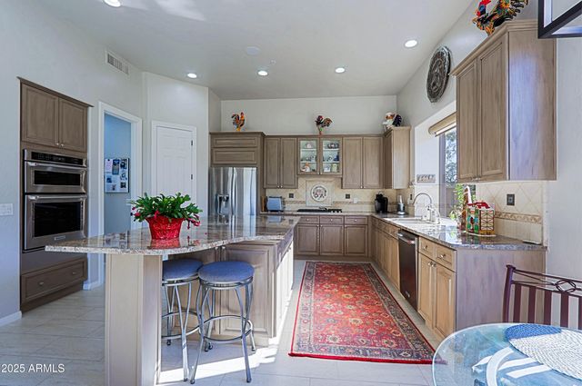 33858 N 69TH Street, Scottsdale, AZ 85266