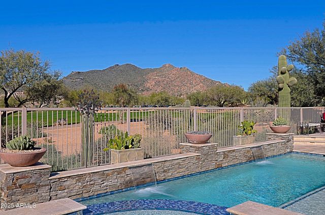 33858 N 69TH Street, Scottsdale, AZ 85266