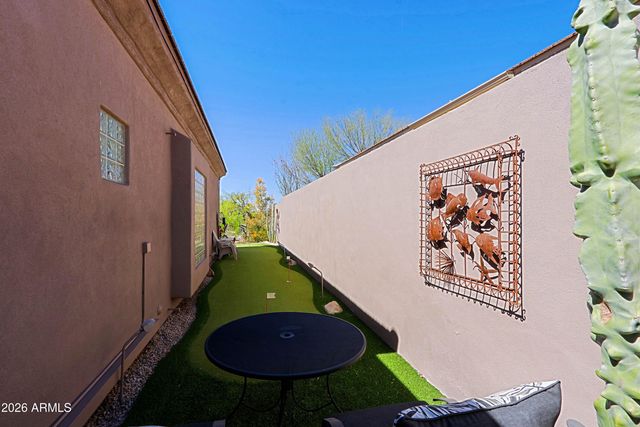 33858 N 69TH Street, Scottsdale, AZ 85266