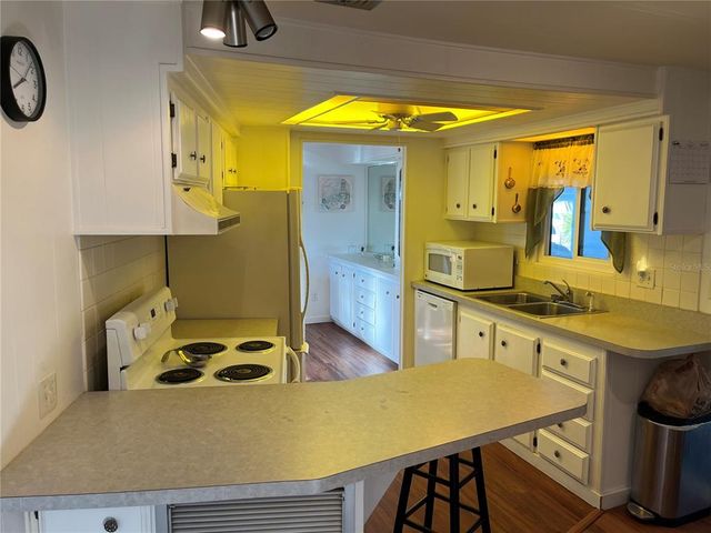 411 VASTO DRIVE, Venice, FL 34285