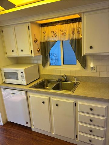 411 VASTO DRIVE, Venice, FL 34285