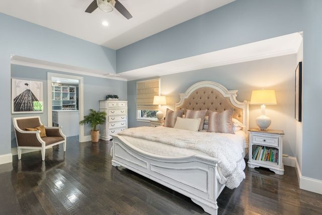 54 Edmunds Rd, Wellesley, MA 02481