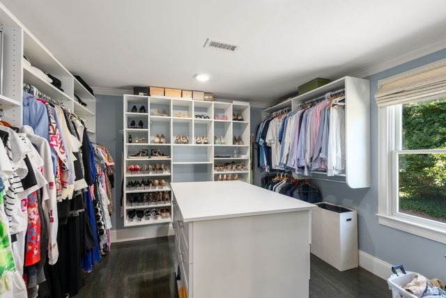 54 Edmunds Rd, Wellesley, MA 02481