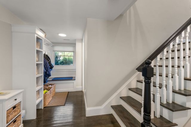 54 Edmunds Rd, Wellesley, MA 02481