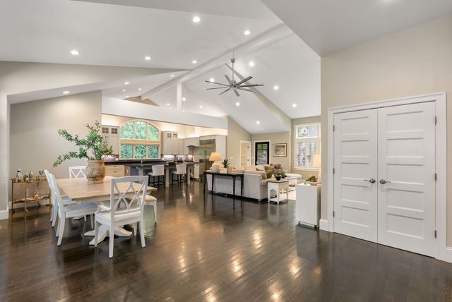 54 Edmunds Rd, Wellesley, MA 02481