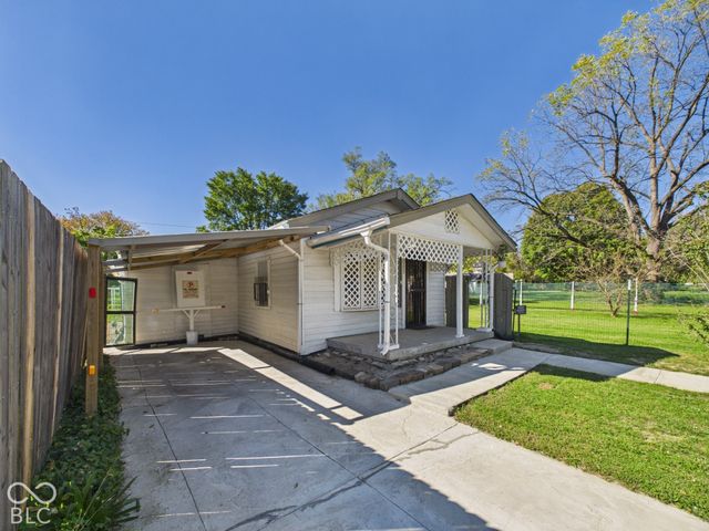 2325 Halford Street, Anderson, IN 46016
