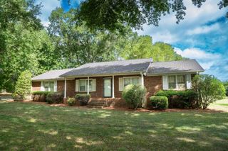 551 Riveroak Road, Inman, SC 29349