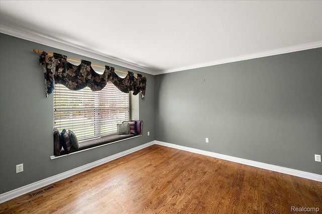 1387 Harwood Drive, Oxford Charter Township, MI 48371