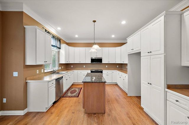 1387 Harwood Drive, Oxford Charter Township, MI 48371