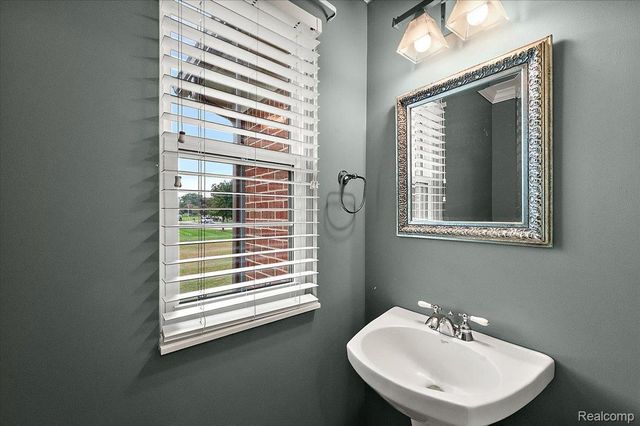 1387 Harwood Drive, Oxford Charter Township, MI 48371