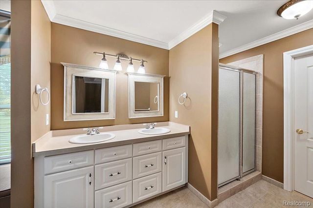 1387 Harwood Drive, Oxford Charter Township, MI 48371