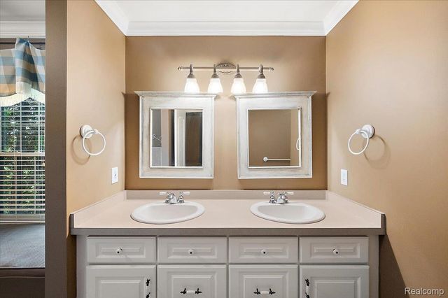 1387 Harwood Drive, Oxford Charter Township, MI 48371