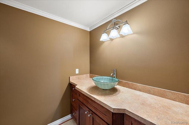 1387 Harwood Drive, Oxford Charter Township, MI 48371