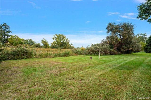 1387 Harwood Drive, Oxford Charter Township, MI 48371
