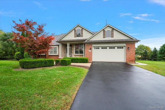 1387 Harwood Drive, Oxford Charter Township, MI 48371