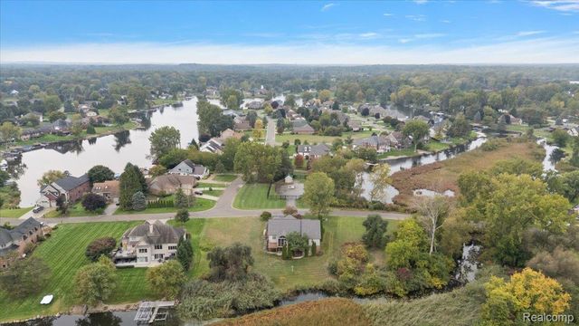1387 Harwood Drive, Oxford Charter Township, MI 48371