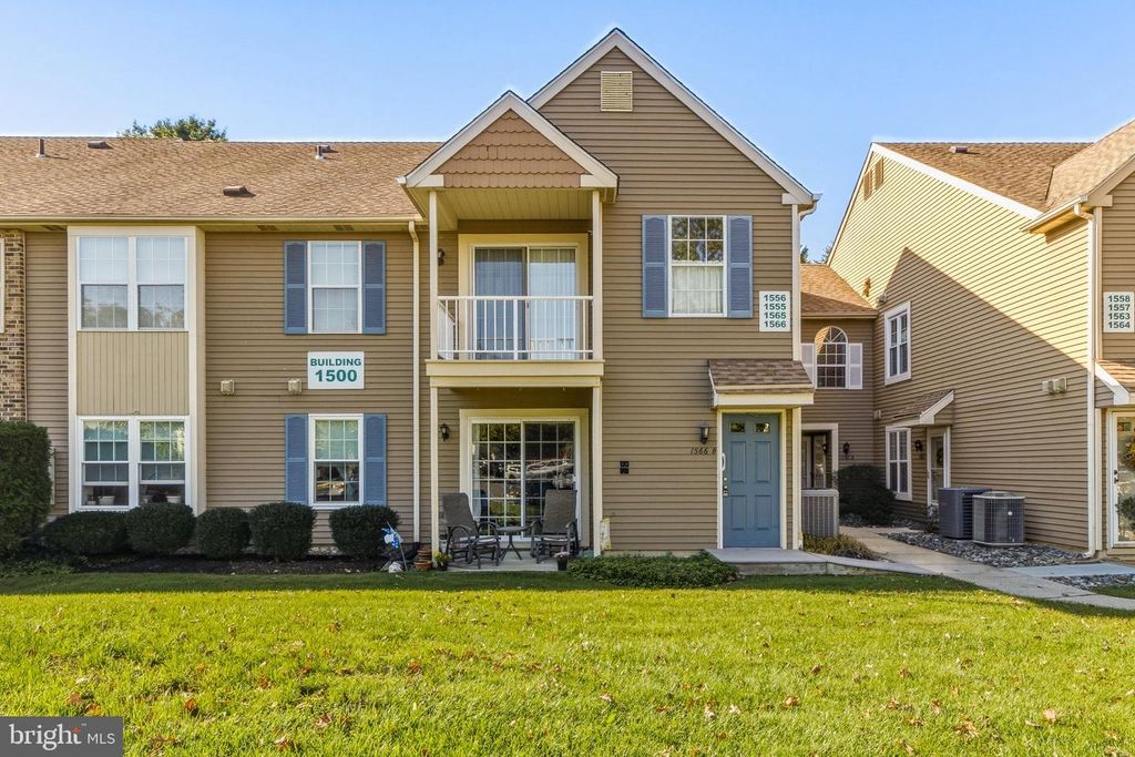 1566-B THORNWOOD DR, MOUNT LAUREL, NJ 08054 — exterior