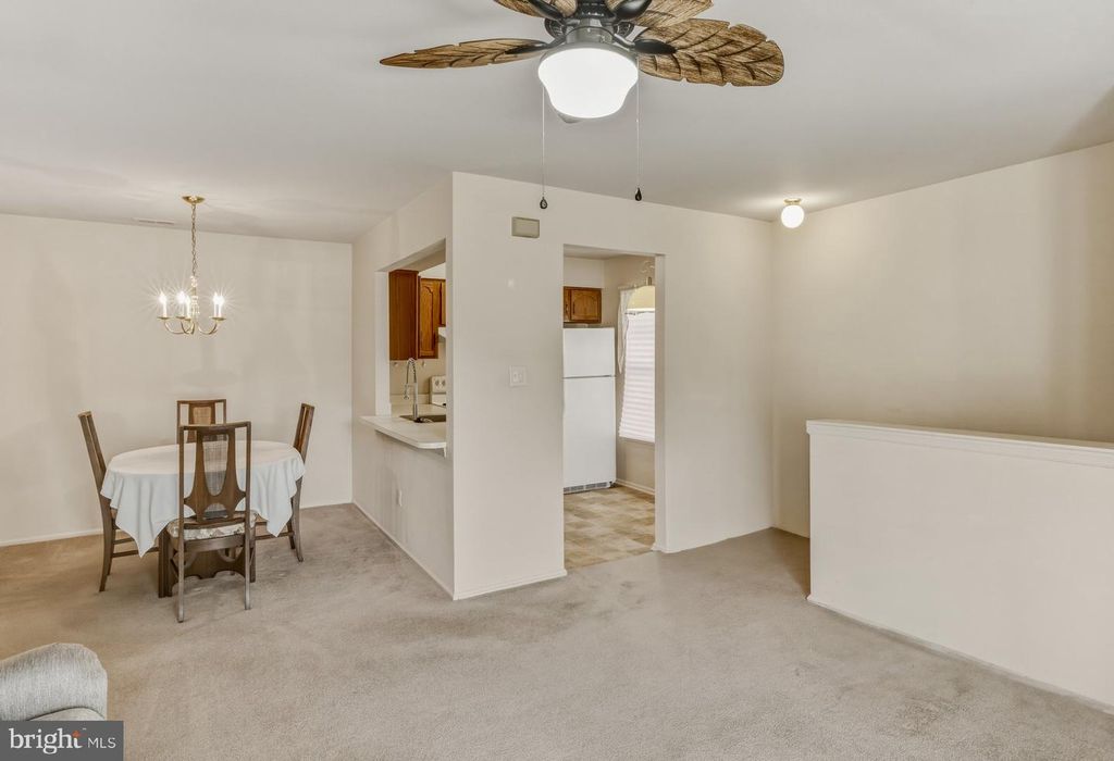 1566-B THORNWOOD DR, MOUNT LAUREL, NJ 08054 — photo 4