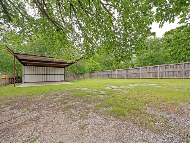 7416 Gaston Avenue, Fort Worth, TX 76116