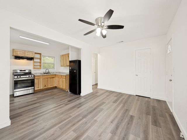 7416 Gaston Avenue, Fort Worth, TX 76116