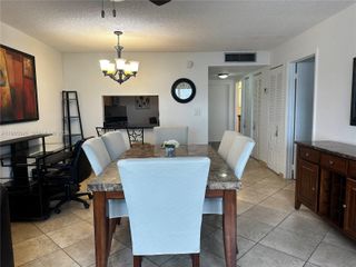 410 SE 2nd St 308, Hallandale Beach, FL 33009