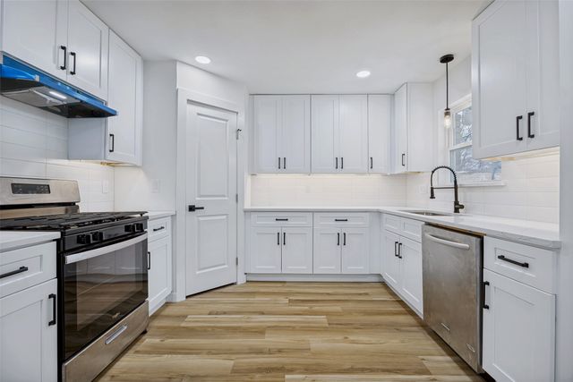 3216 Rock Bluff Drive, Dallas, TX 75227