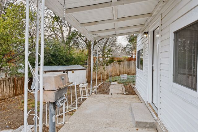 3216 Rock Bluff Drive, Dallas, TX 75227