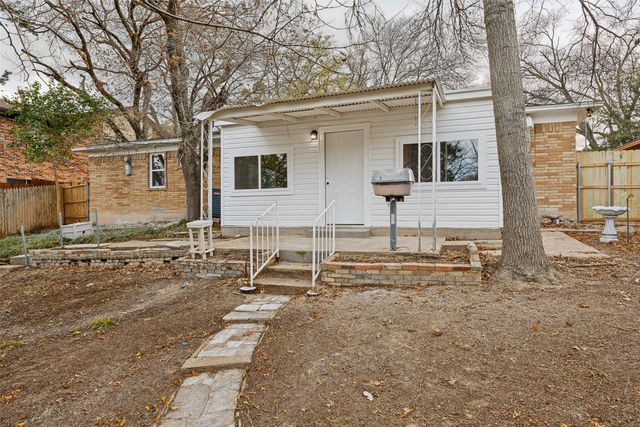 3216 Rock Bluff Drive, Dallas, TX 75227