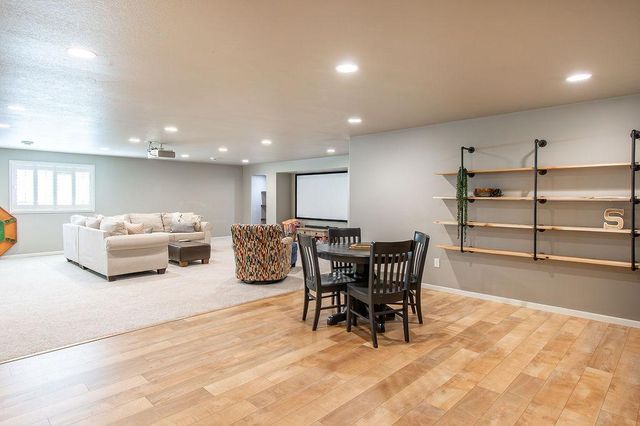 713 48th Avenue W, West Fargo, ND 58078