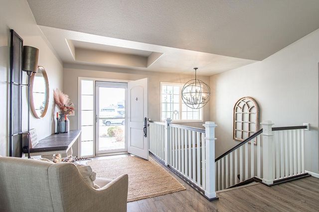 713 48th Avenue W, West Fargo, ND 58078