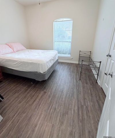 10613 Springglen Ct, Baton Rouge, LA 70810