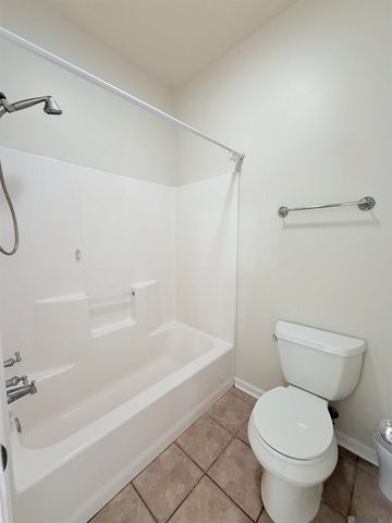 10613 Springglen Ct, Baton Rouge, LA 70810